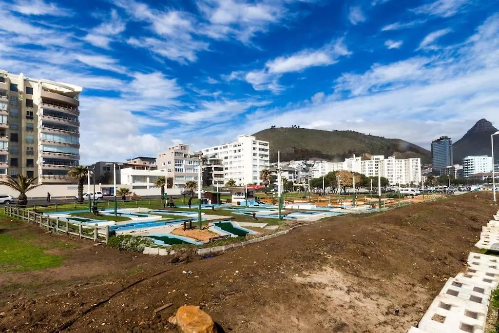 103 - Marvol On Hall Sea Point Kapstadt 0*,  Südafrika